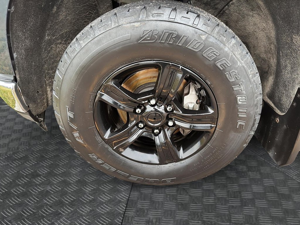 Chevrolet Silverado 1500  2019 à Baie-Comeau, Québec - 6 - w1024h768px