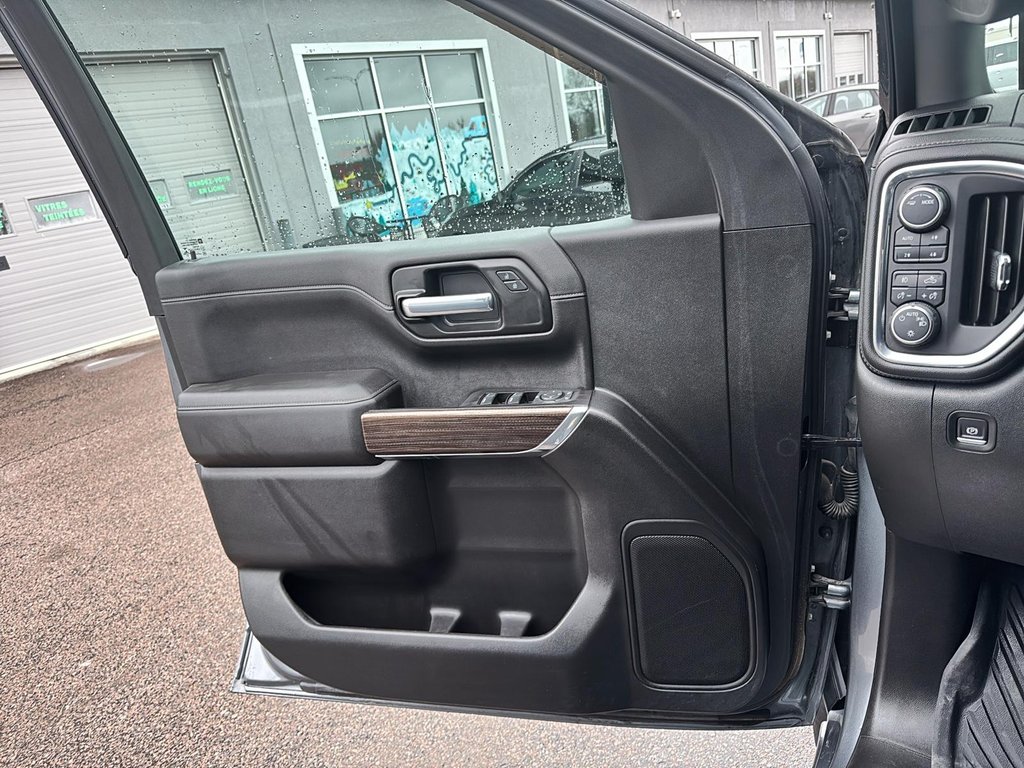 2021 Chevrolet Silverado 1500 in Jonquière, Quebec - 10 - w1024h768px