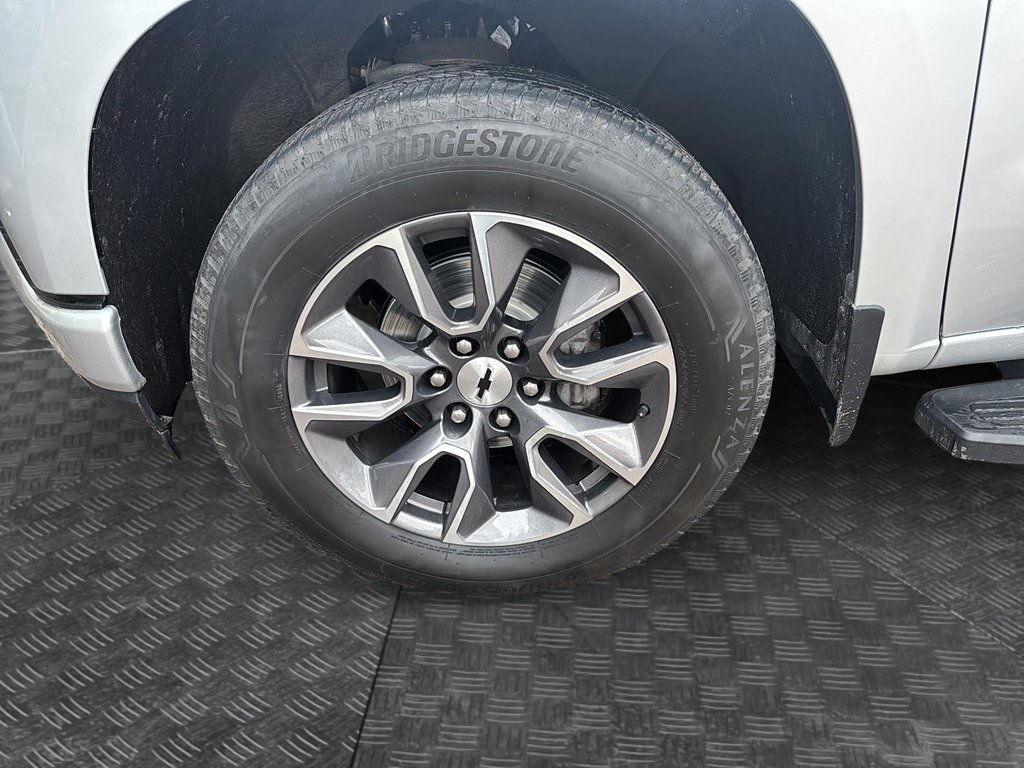 2021 Chevrolet Silverado 1500 RST in Chicoutimi, Quebec - 7 - w1024h768px