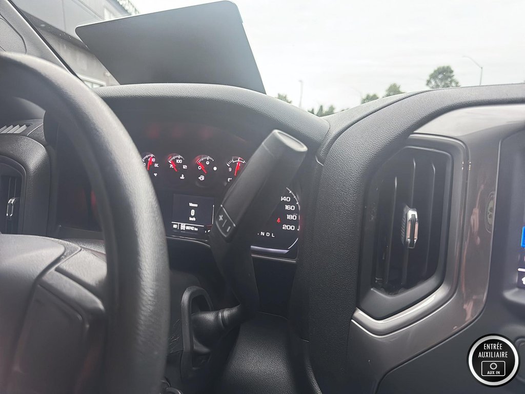 Chevrolet Silverado 1500  2021 à Sept-Îles, Québec - 14 - w1024h768px