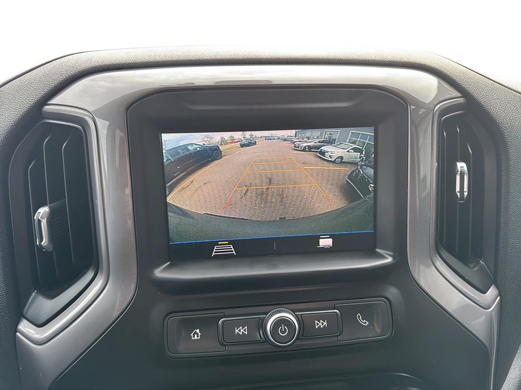 2021 Chevrolet Silverado 1500 in Jonquière, Quebec - 15 - w1024h768px