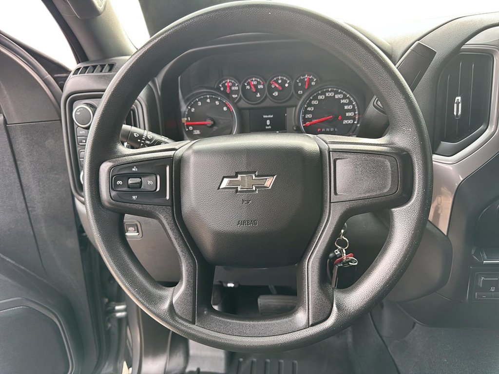 2021 Chevrolet Silverado 1500 in Jonquière, Quebec - 10 - w1024h768px