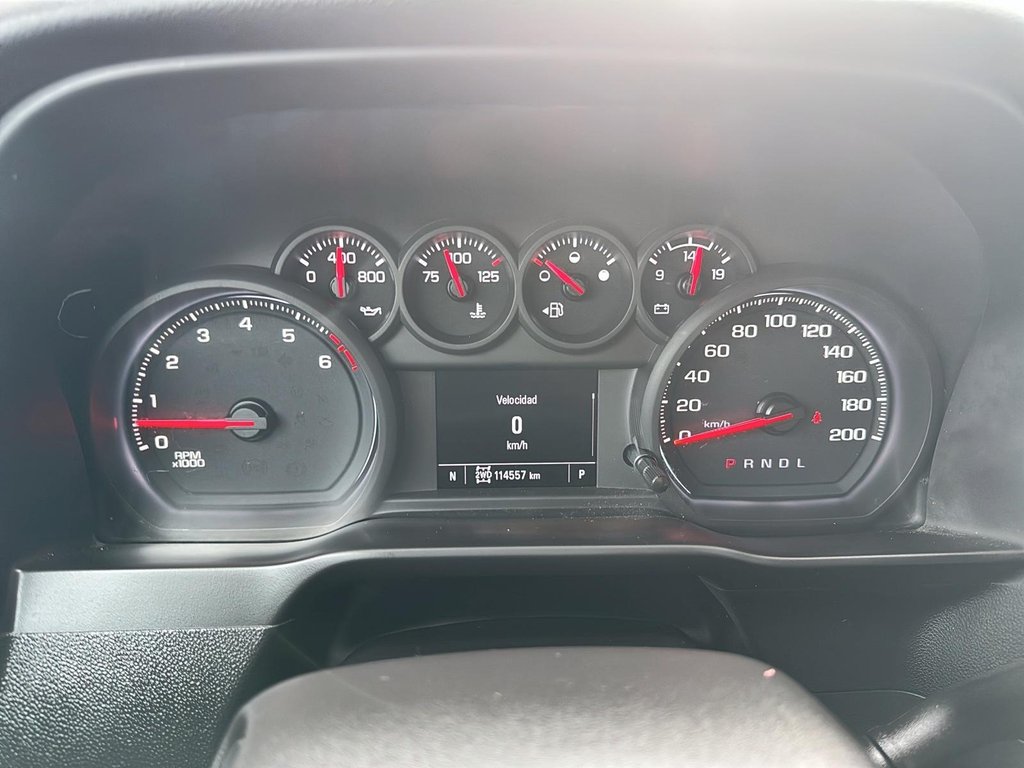 2021 Chevrolet Silverado 1500 in Jonquière, Quebec - 11 - w1024h768px