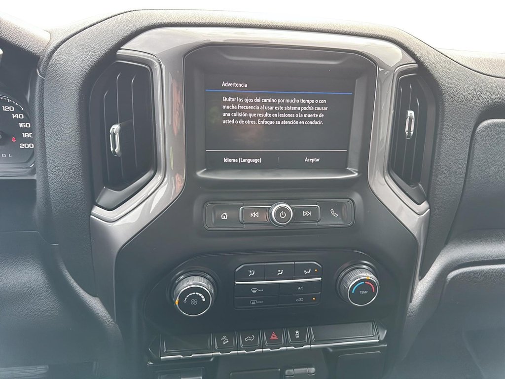 2021 Chevrolet Silverado 1500 in Jonquière, Quebec - 12 - w1024h768px