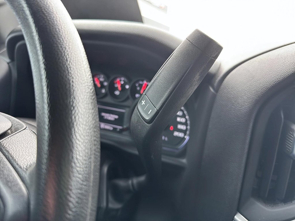 Chevrolet Silverado 1500  2022 à Baie-Comeau, Québec - 14 - w1024h768px