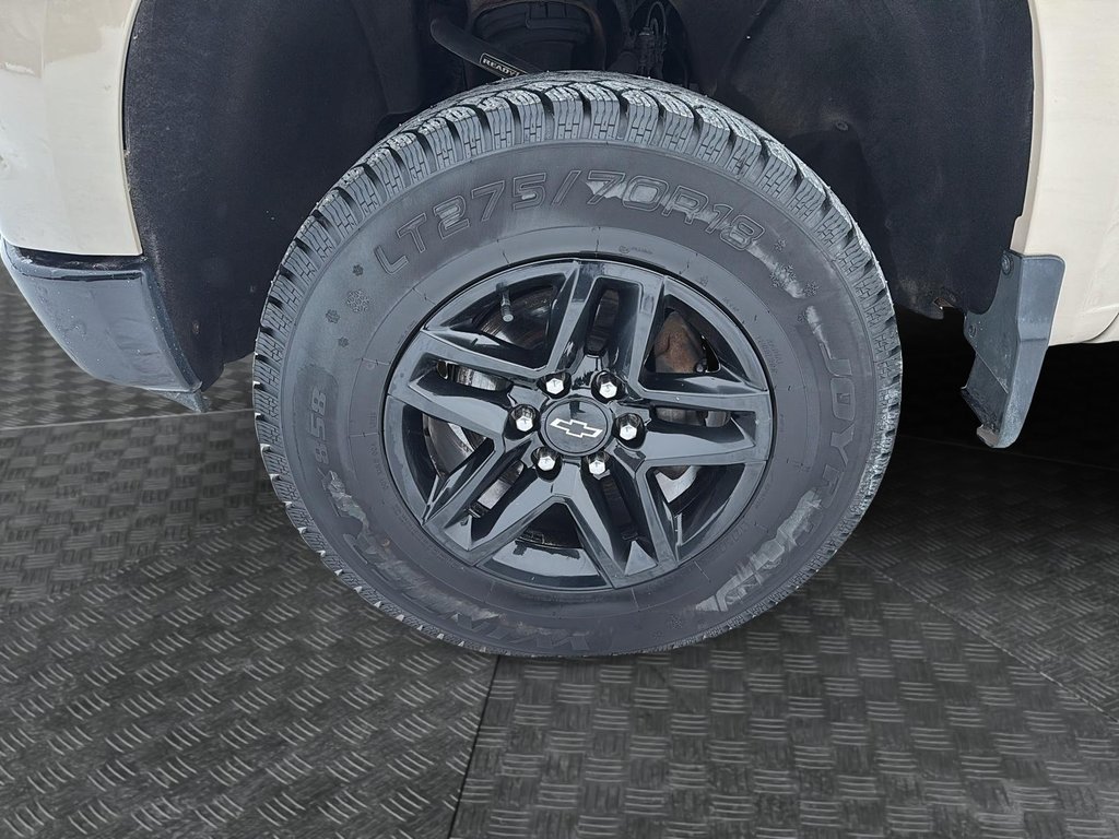 Chevrolet Silverado 1500  2022 à Baie-Comeau, Québec - 6 - w1024h768px