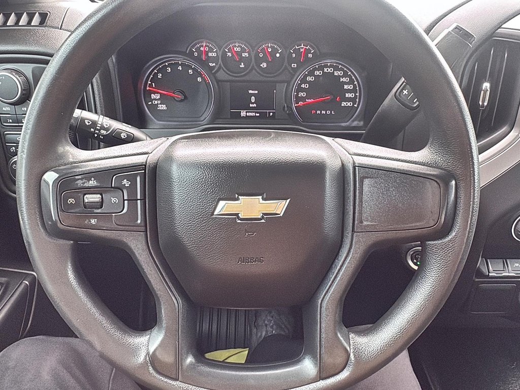 2022 Chevrolet Silverado 1500 Work Truck in Chicoutimi, Quebec - 12 - w1024h768px