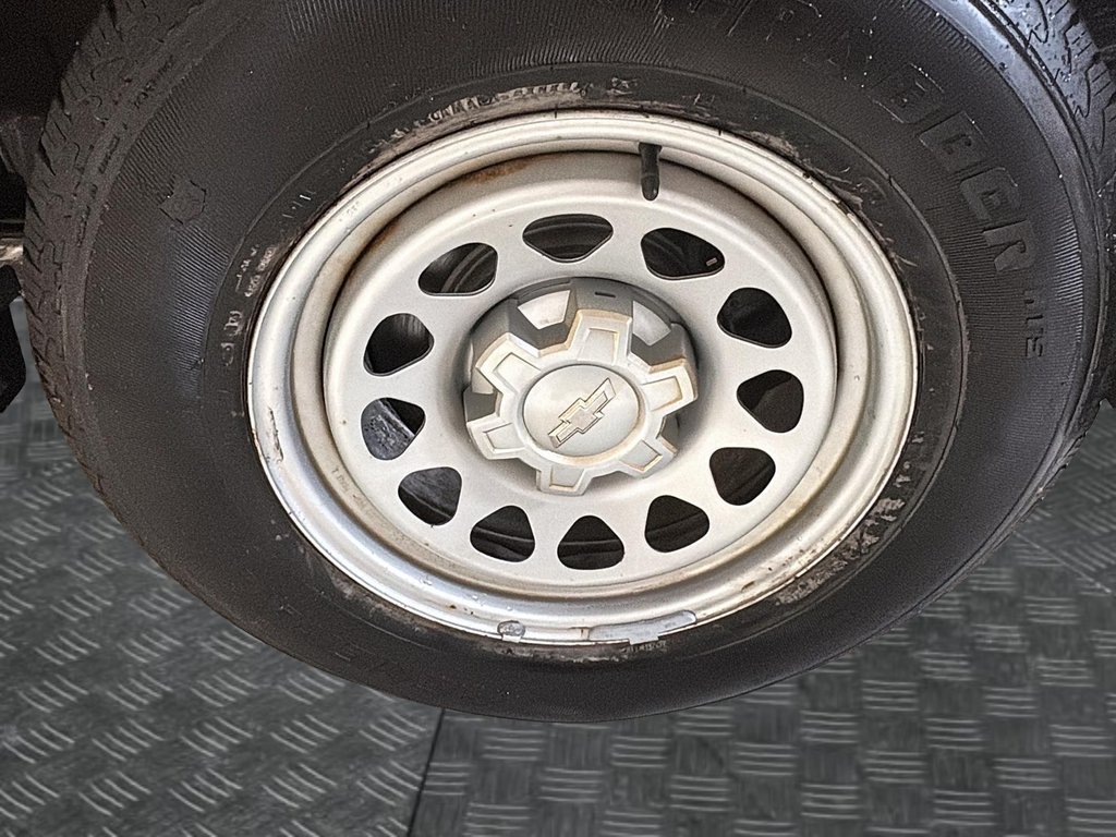 2022 Chevrolet Silverado 1500 Work Truck in Chicoutimi, Quebec - 7 - w1024h768px