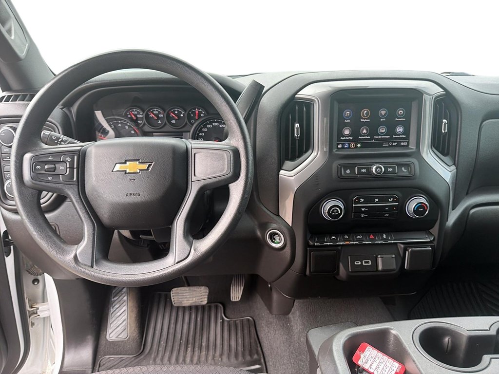 Chevrolet Silverado 1500  2022 à Baie-Comeau, Québec - 9 - w1024h768px