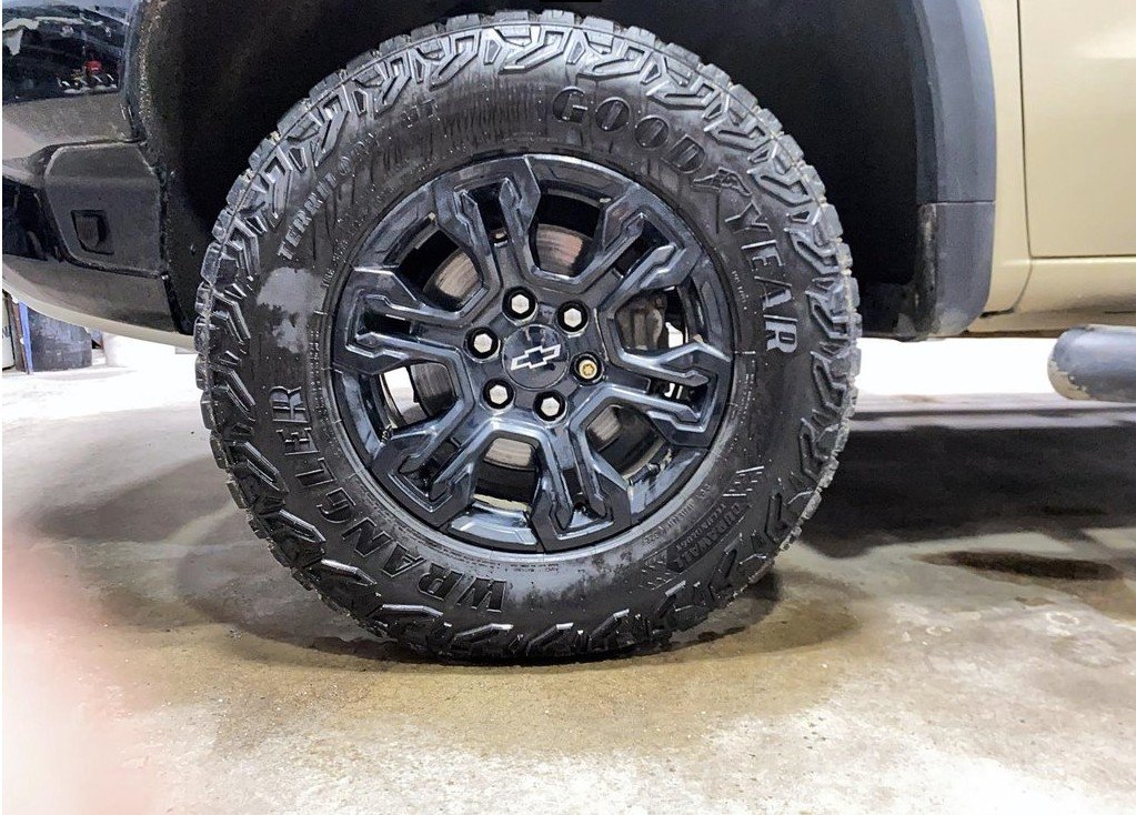 Chevrolet Silverado 1500  2022 à Baie-Comeau, Québec - 8 - w1024h768px