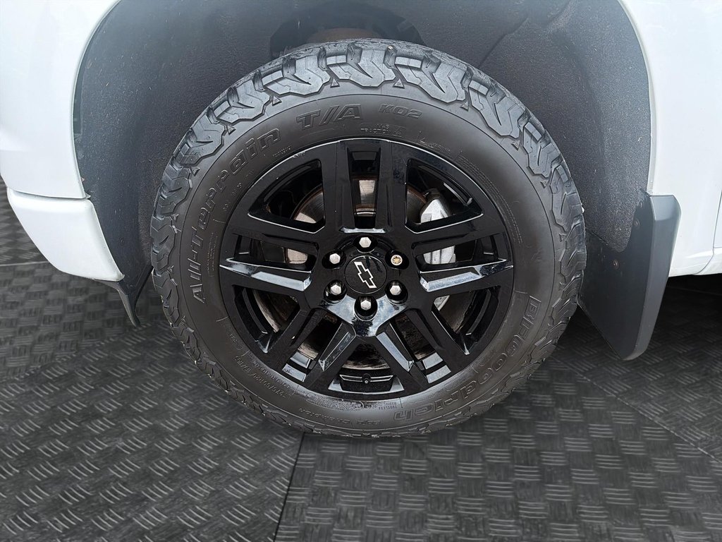 Chevrolet Silverado 1500  2022 à Baie-Comeau, Québec - 6 - w1024h768px