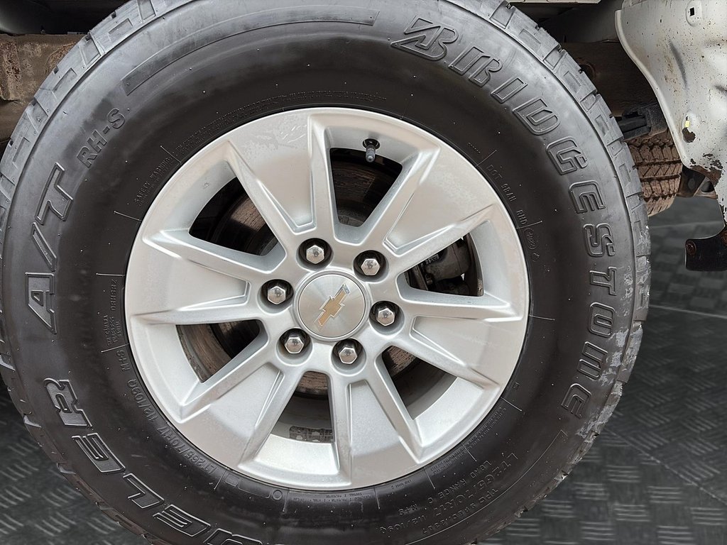 Chevrolet Silverado 1500 Work Truck 2023 à Jonquière, Québec - 7 - w1024h768px