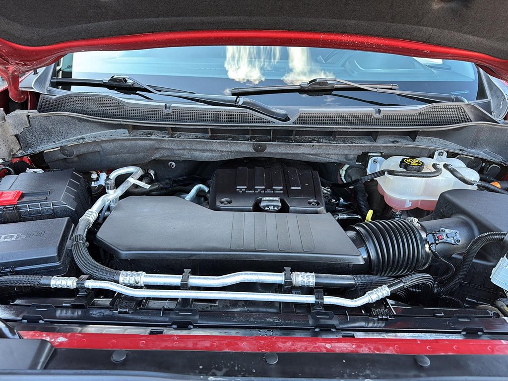Chevrolet Silverado 1500  2023 à Jonquière, Québec - 7 - w1024h768px