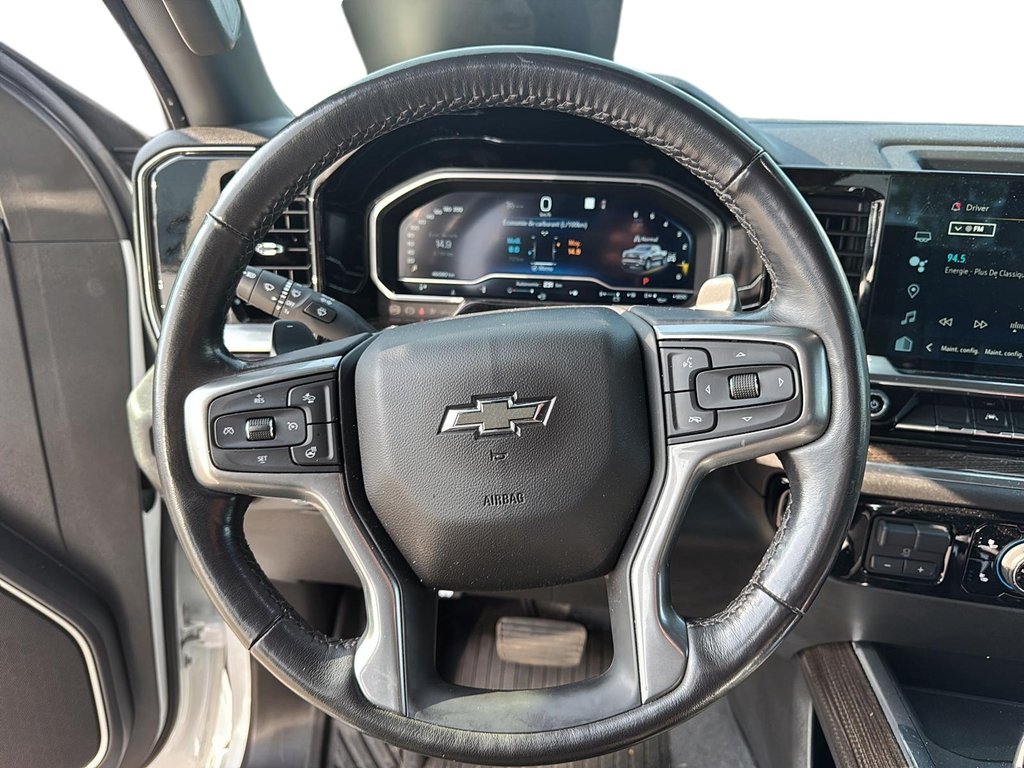 2023 Chevrolet Silverado 1500 in Baie-Comeau, Quebec - 12 - w1024h768px