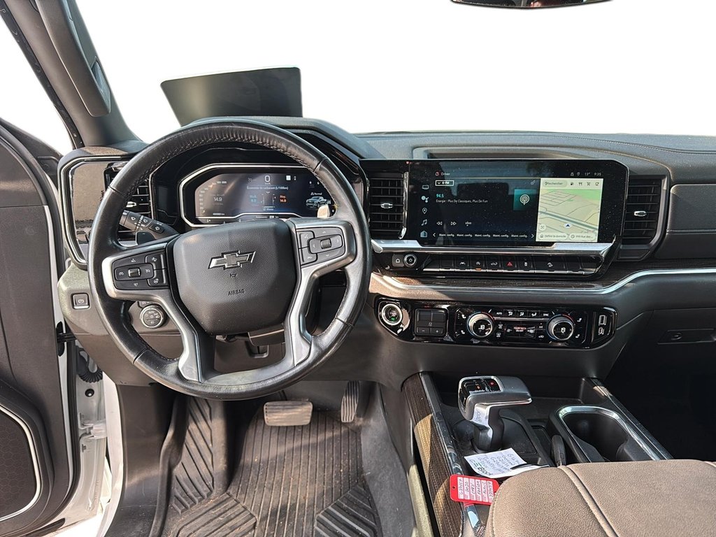 2023 Chevrolet Silverado 1500 in Baie-Comeau, Quebec - 10 - w1024h768px