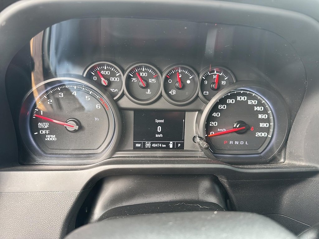 2023 Chevrolet Silverado 1500 Custom Trail Boss in Jonquière, Quebec - 12 - w1024h768px