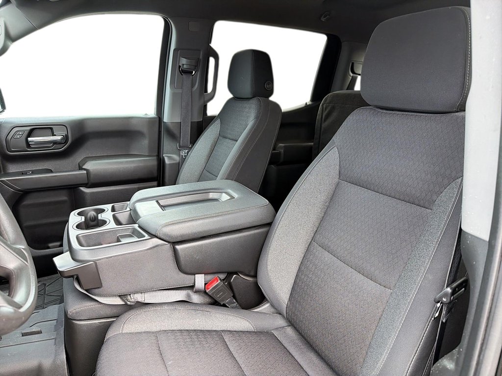 2023 Chevrolet Silverado 1500 in Sept-Îles, Quebec - 10 - w1024h768px