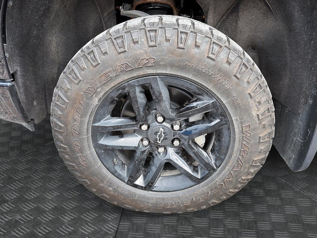 2023 Chevrolet Silverado 1500 in Sept-Îles, Quebec - 8 - w1024h768px