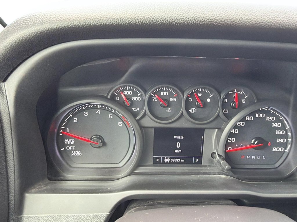 2023 Chevrolet Silverado 1500 in Sept-Îles, Quebec - 14 - w1024h768px
