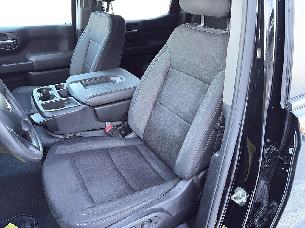 Chevrolet Silverado 1500  2024 à Jonquière, Québec - 9 - w1024h768px