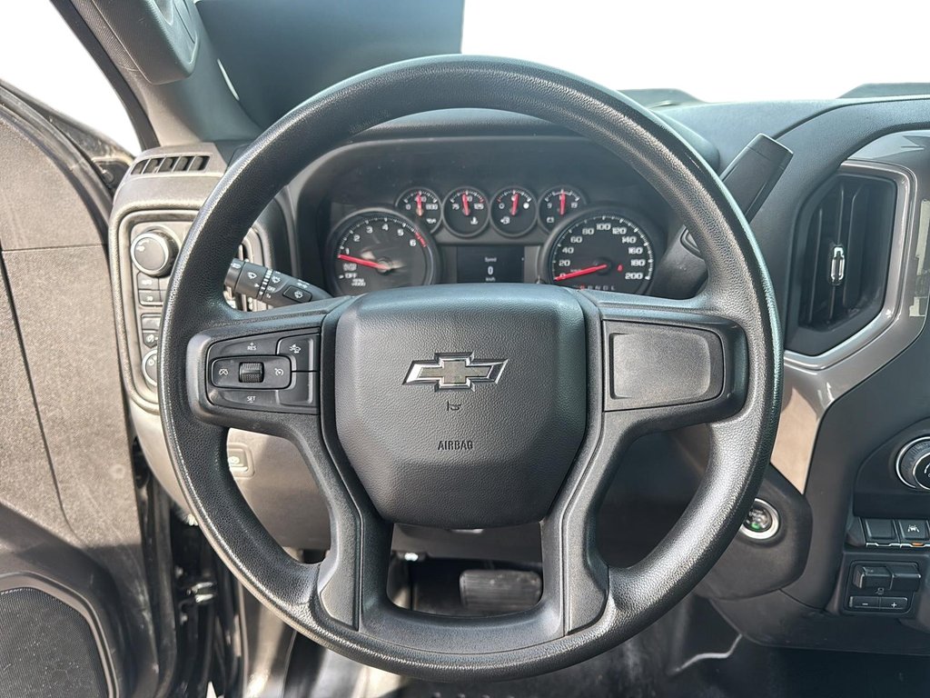 2024 Chevrolet Silverado 1500 in Sept-Îles, Quebec - 11 - w1024h768px
