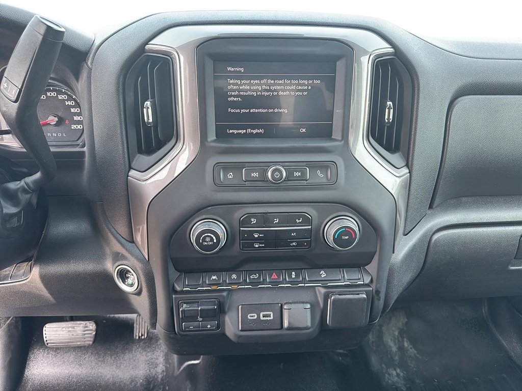 2024 Chevrolet Silverado 1500 in Sept-Îles, Quebec - 13 - w1024h768px