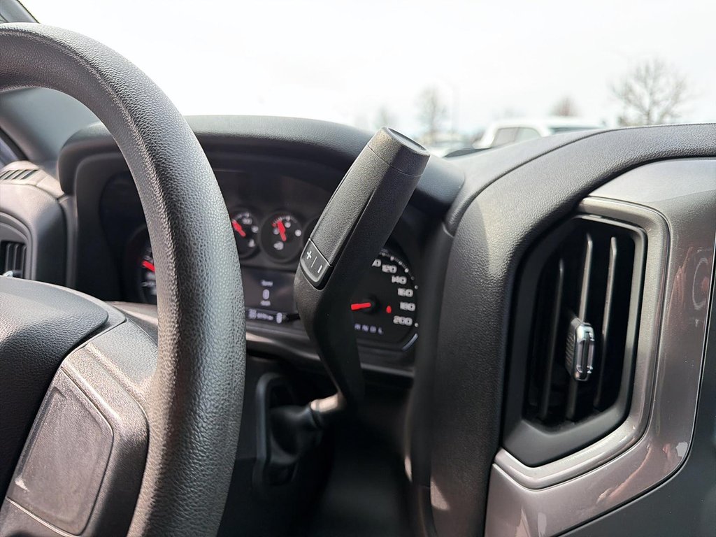 Chevrolet Silverado 1500 Custom Trail Boss 2024 à Jonquière, Québec - 14 - w1024h768px