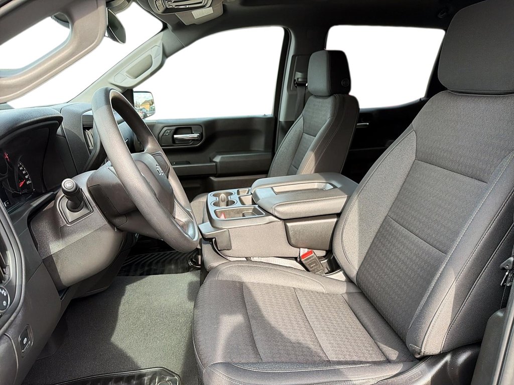 Chevrolet Silverado 1500 Custom Trail Boss 2024 à Jonquière, Québec - 8 - w1024h768px