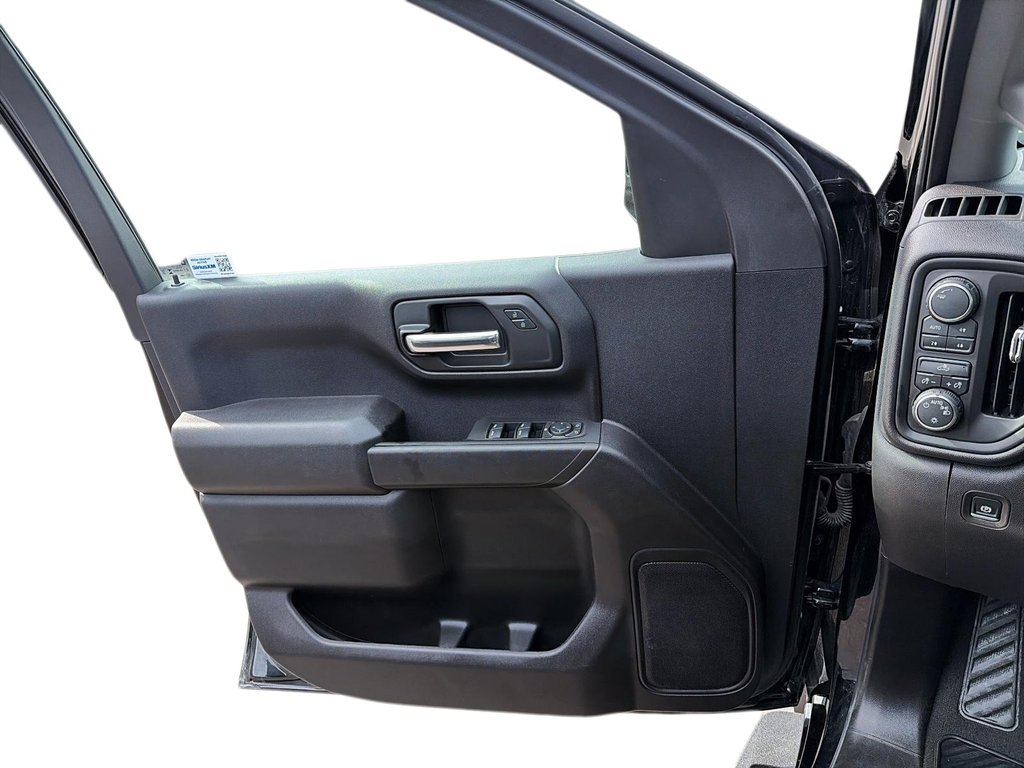 Chevrolet Silverado 1500 Custom Trail Boss 2024 à Jonquière, Québec - 10 - w1024h768px