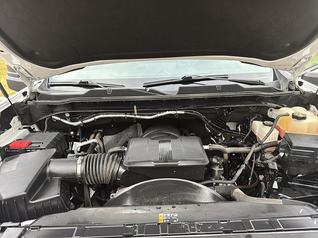 2022 Chevrolet Silverado 2500HD in Baie-Comeau, Quebec - 9 - w1024h768px