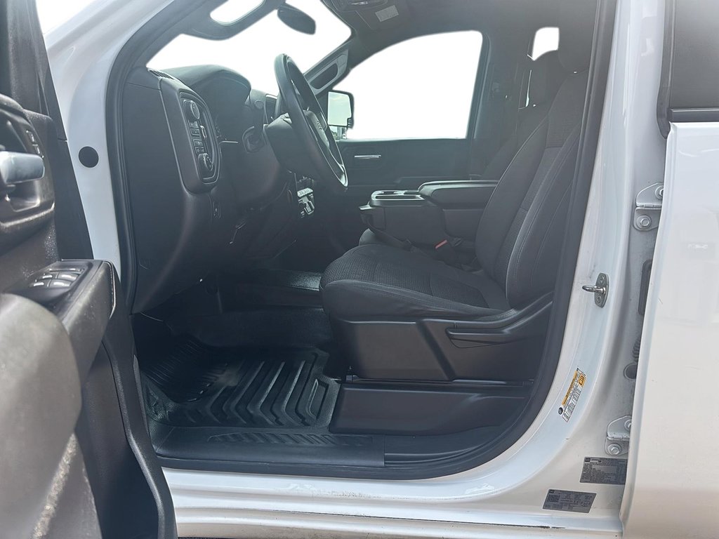 2023 Chevrolet Silverado 2500HD in Jonquière, Quebec - 10 - w1024h768px