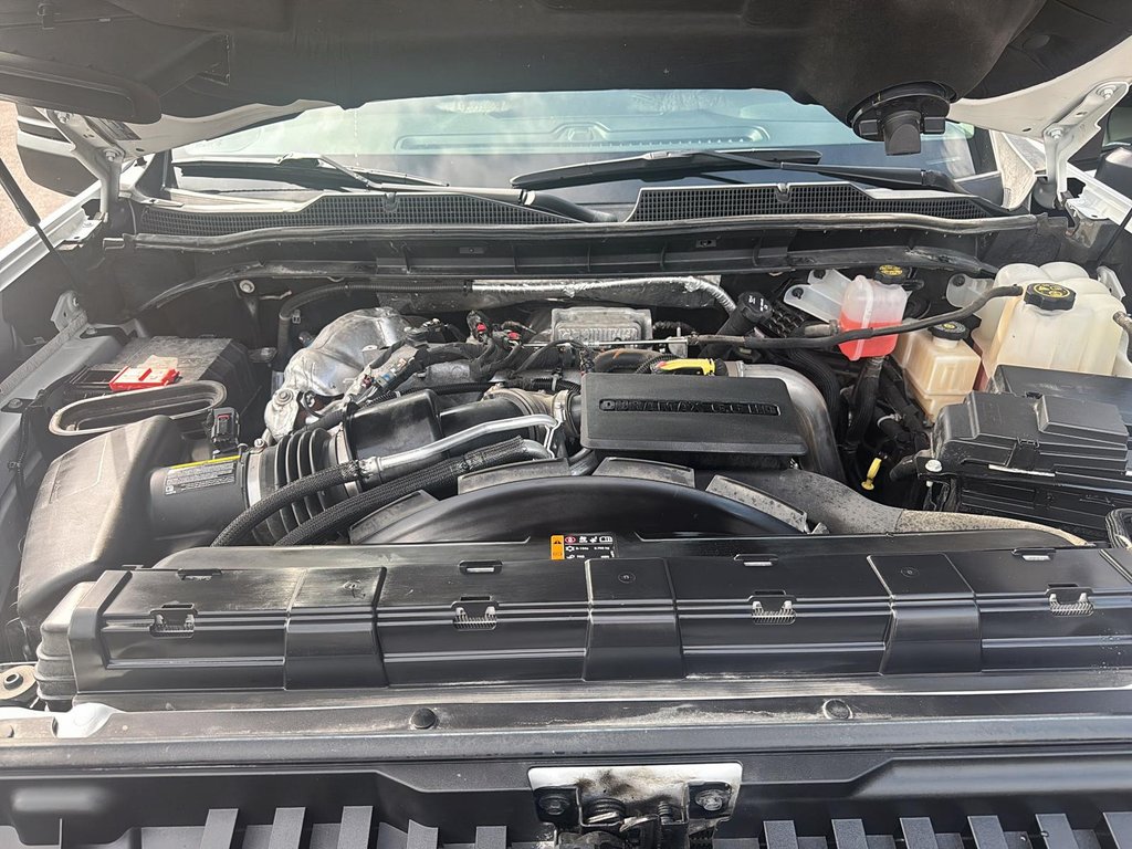 2023 Chevrolet Silverado 2500HD in Jonquière, Quebec - 9 - w1024h768px