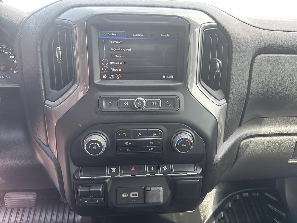 2023 Chevrolet Silverado 2500HD in Jonquière, Quebec - 15 - w1024h768px
