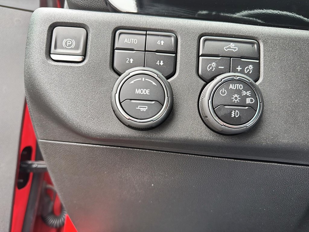2024 Chevrolet Silverado 2500HD in Sept-Îles, Quebec - 16 - w1024h768px