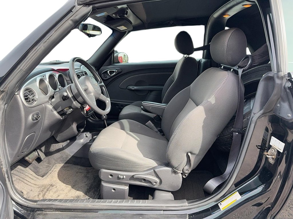 2005 Chrysler PT Cruiser in Jonquière, Quebec - 8 - w1024h768px