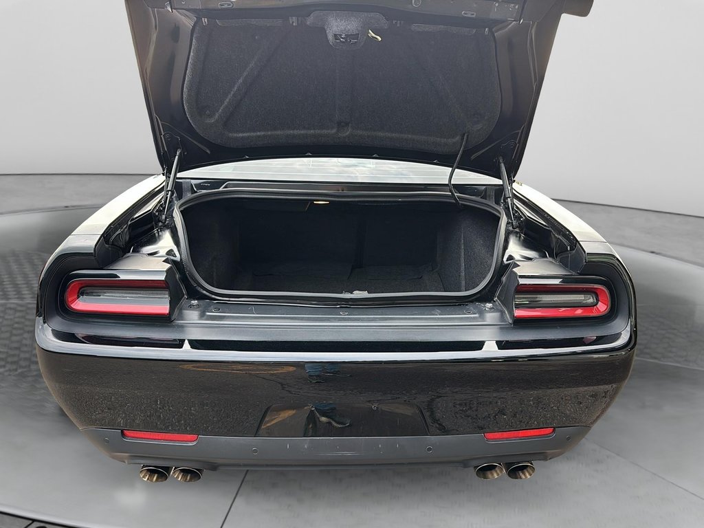 Dodge Challenger  2016 à Jonquière, Québec - 6 - w1024h768px
