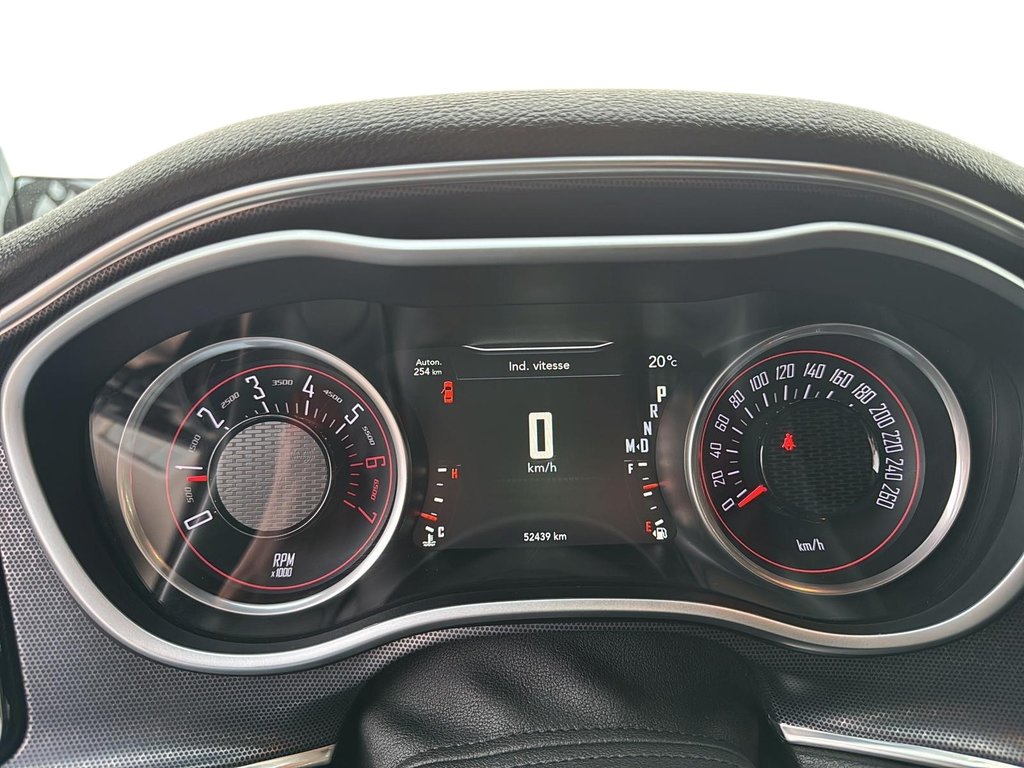 Dodge Challenger  2016 à Jonquière, Québec - 13 - w1024h768px