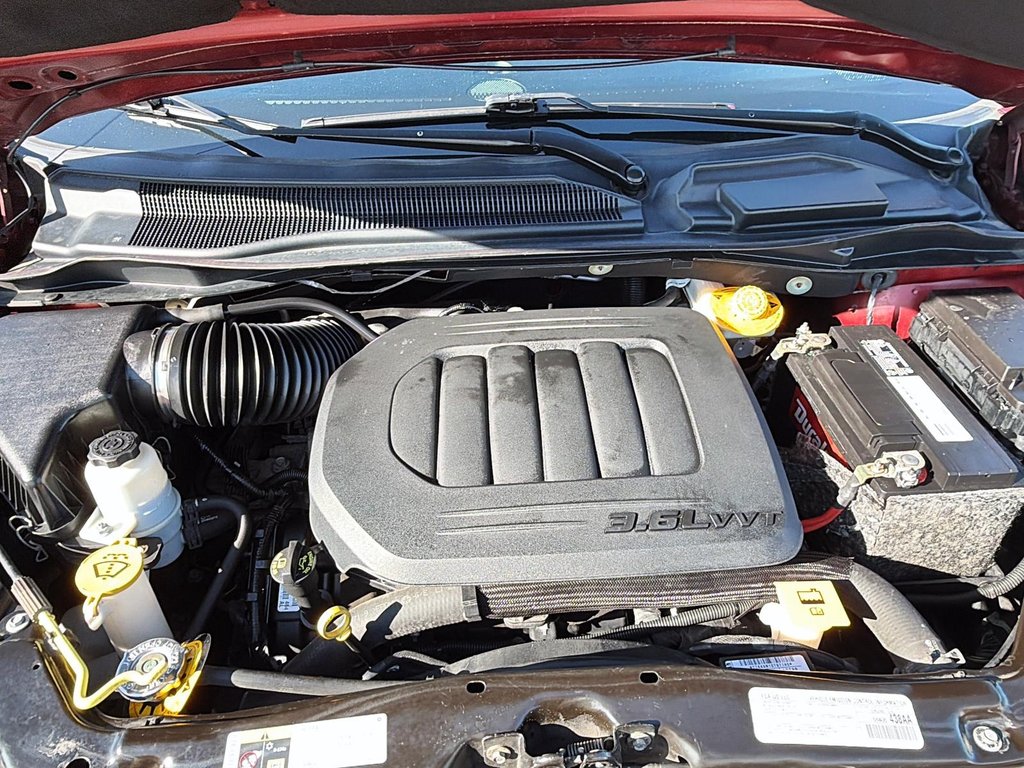 2019 Dodge Grand Caravan SXT Premium Plus in Jonquière, Quebec - 7 - w1024h768px