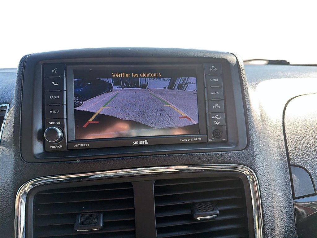2019 Dodge Grand Caravan SXT Premium Plus in Jonquière, Quebec - 15 - w1024h768px