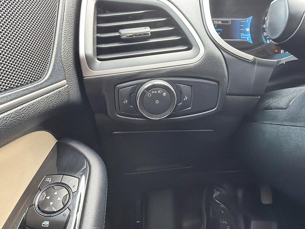 2018 Ford Edge in Baie-Comeau, Quebec - 16 - w1024h768px