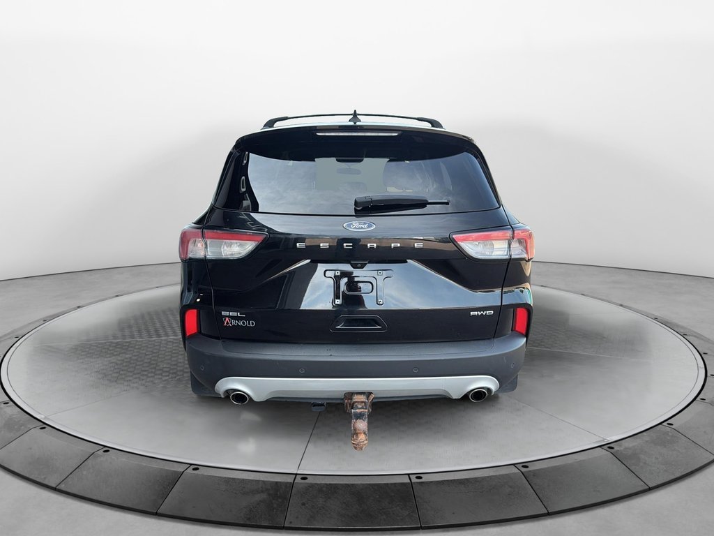 Ford Escape  2020 à Jonquière, Québec - 3 - w1024h768px