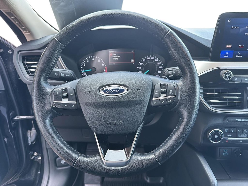 Ford Escape  2020 à Jonquière, Québec - 12 - w1024h768px
