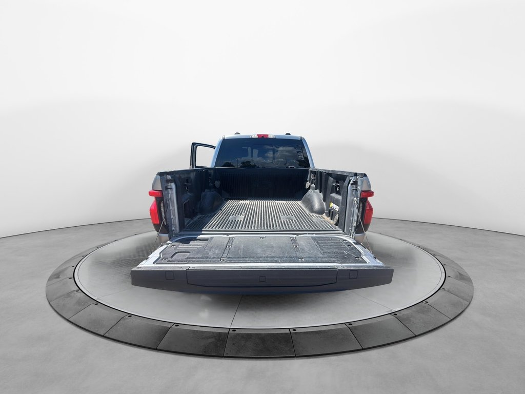 Ford F-150 Lightning  2023 à Jonquière, Québec - 17 - w1024h768px
