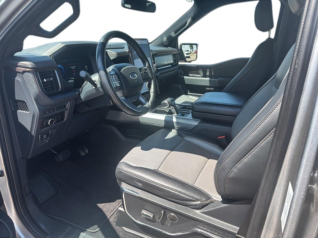 Ford F-150 Lightning  2023 à Jonquière, Québec - 9 - w1024h768px