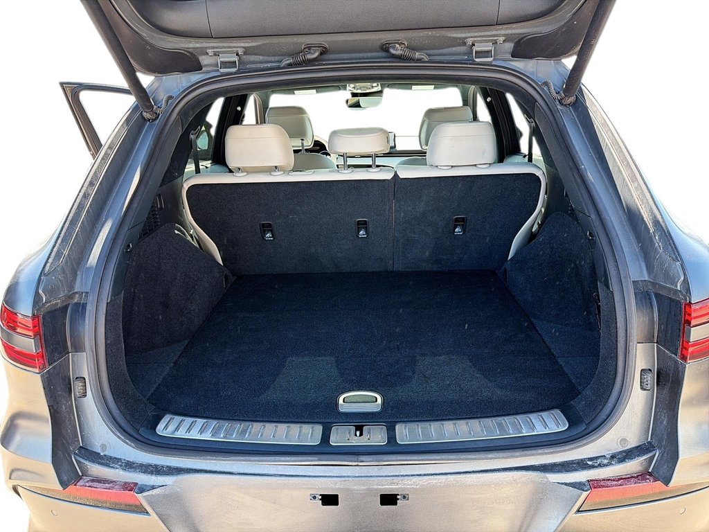 2023 GENESIS Electrified GV70 in Baie-Comeau, Quebec - 6 - w1024h768px