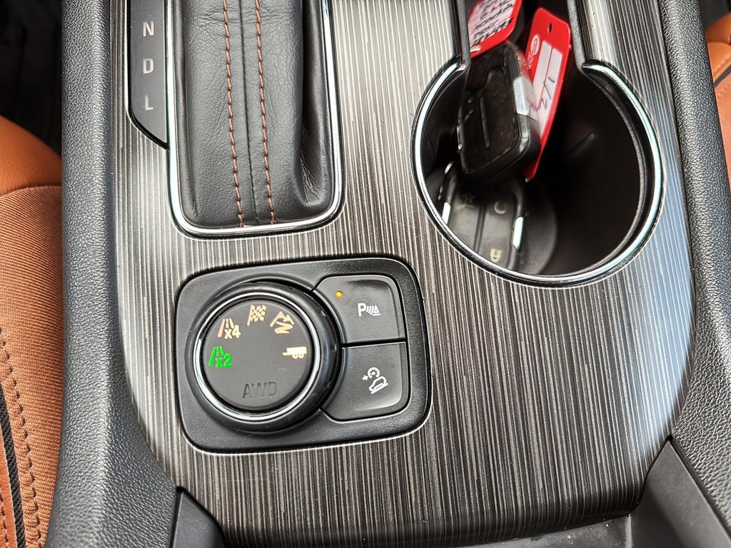 2017 GMC Acadia in Jonquière, Quebec - 15 - w1024h768px