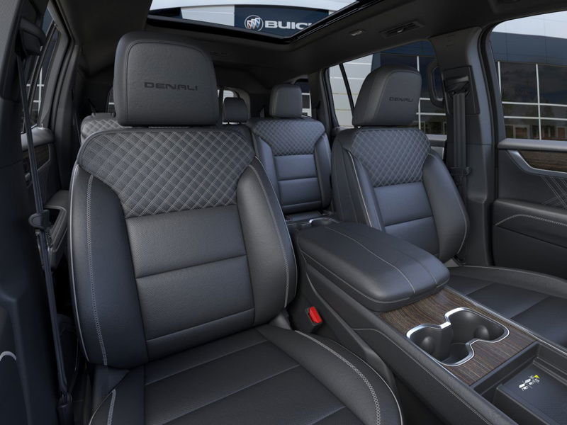 2025 GMC Acadia in Sept-Îles, Quebec - 6 - w1024h768px