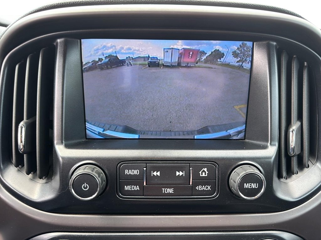2015 GMC Canyon in Baie-Comeau, Quebec - 18 - w1024h768px