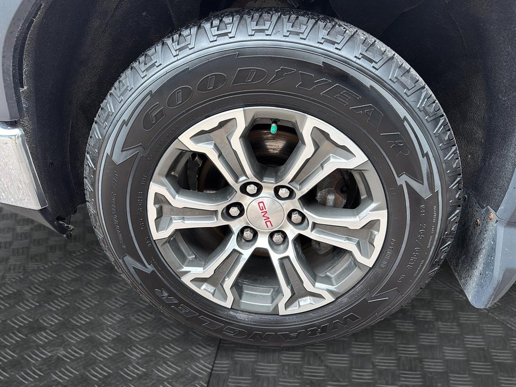 2020 GMC Sierra 1500 SLE in Chicoutimi, Quebec - 7 - w1024h768px