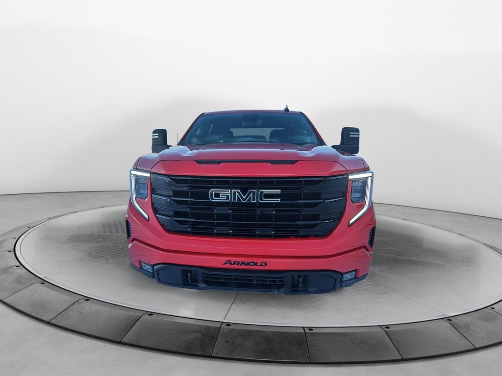 2023 GMC Sierra 1500 Elevation in Chicoutimi, Quebec - 2 - w1024h768px